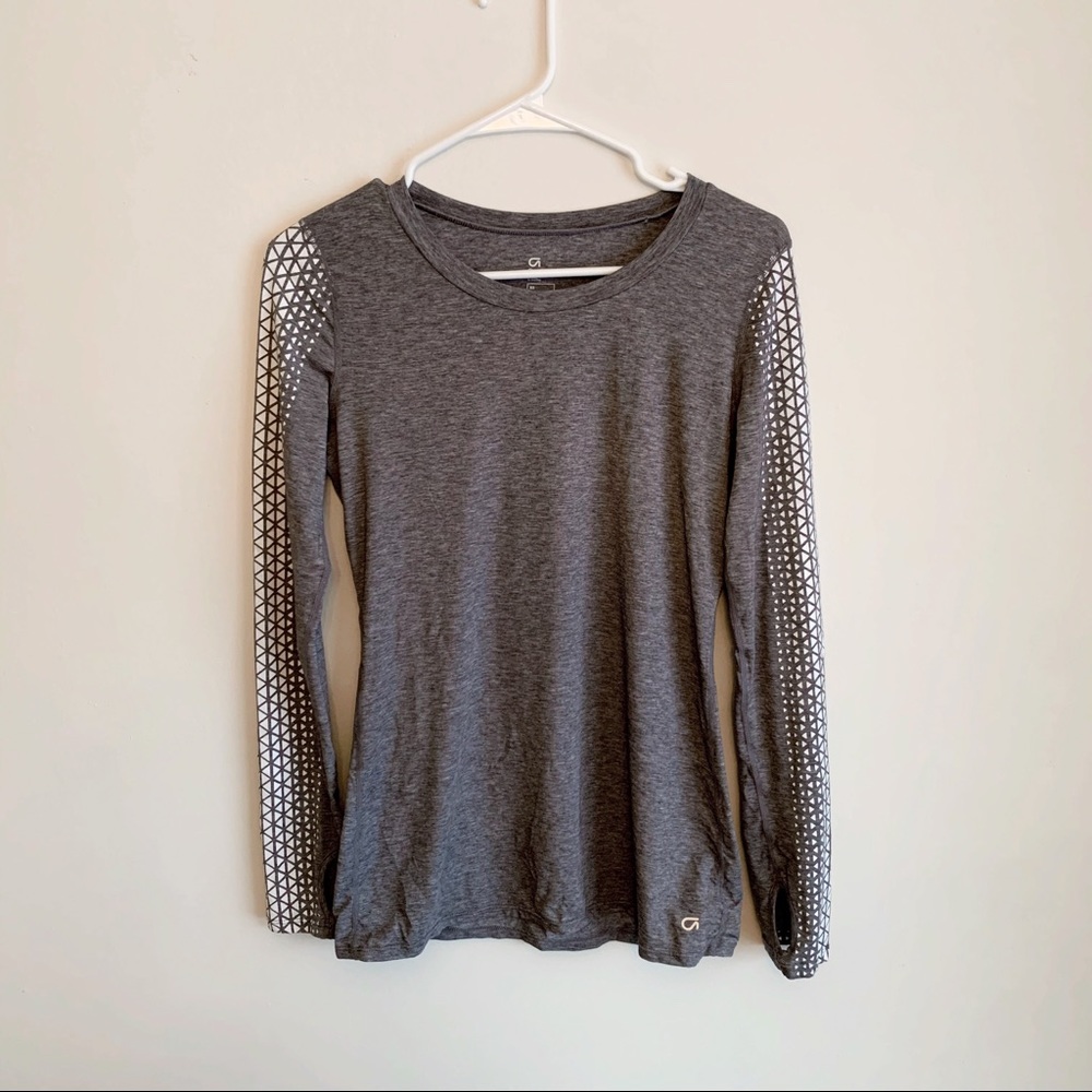 GapFit Breathe Long Sleeve T-Shirt in Gray